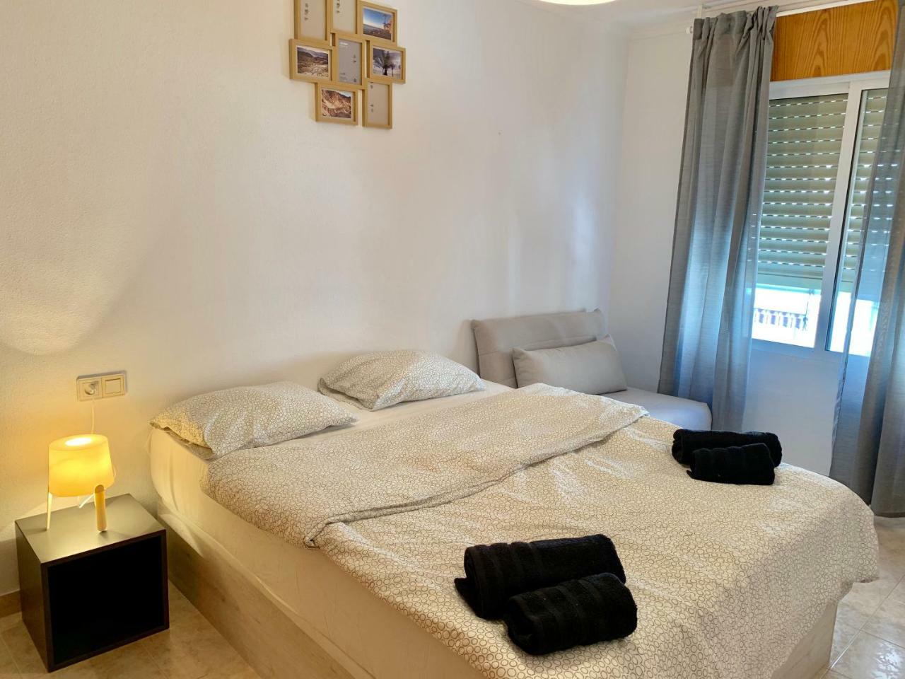Apartamento Playa Del Cura Apartment ตอร์เรเวียคา ภายนอก รูปภาพ